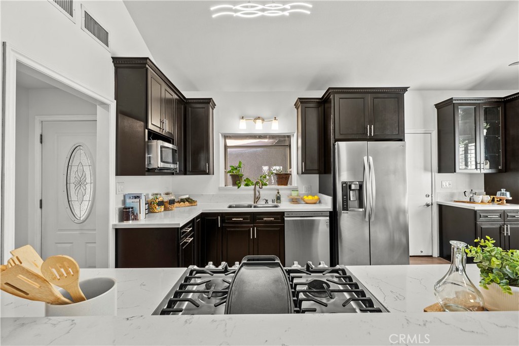 Emblem (EMBL) - Residential