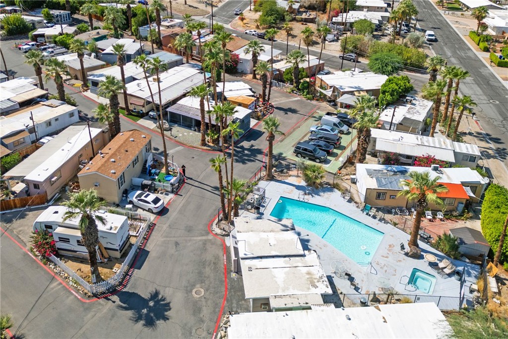 Cathedral City Cove (33611) - Manufactured In Park