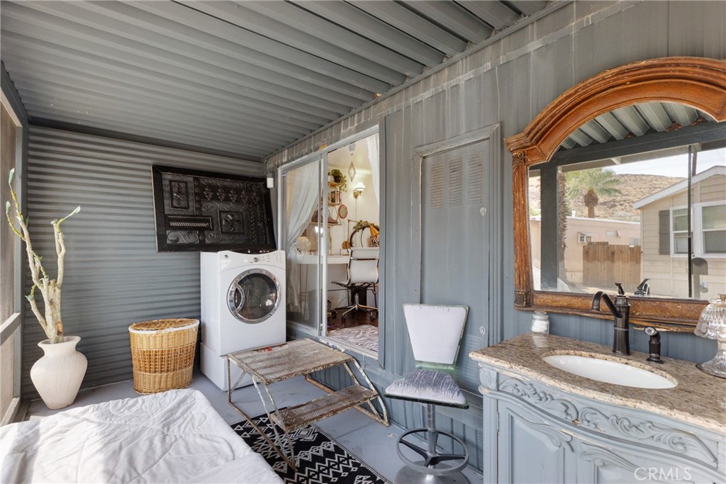 Cathedral City Cove (33611) - Manufactured In Park