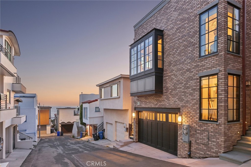 229 Marine Place