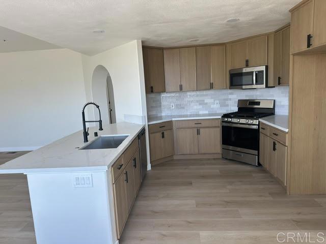 1522 Maxwell Lane