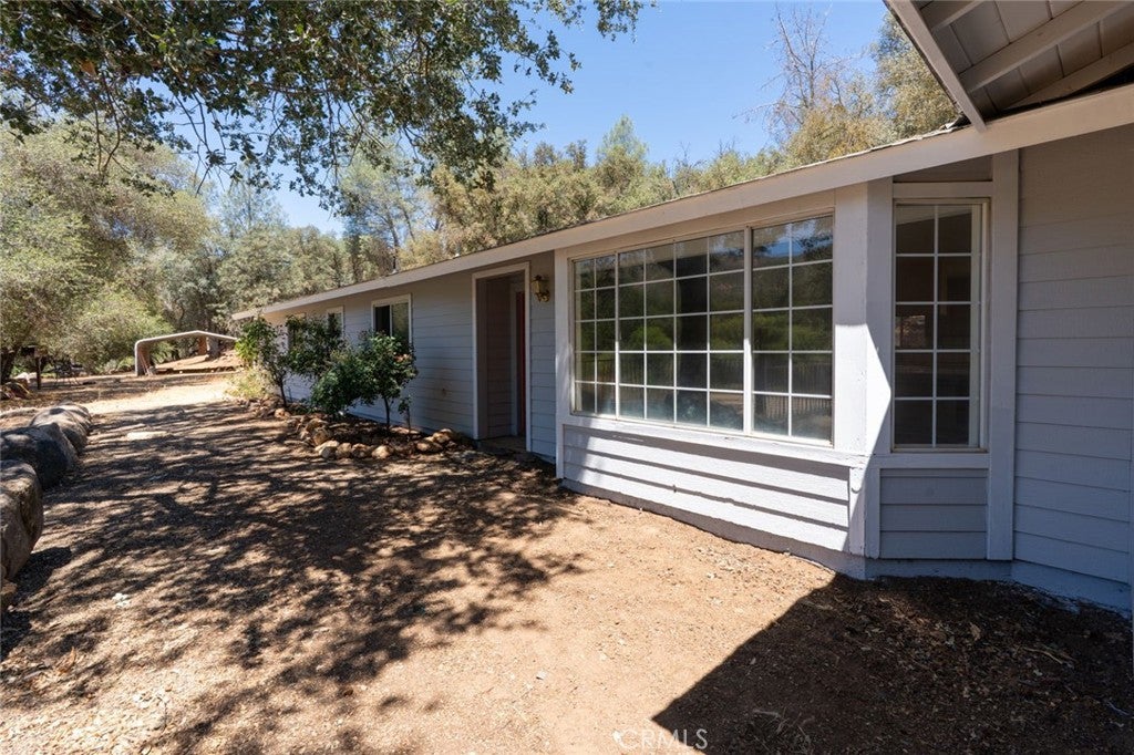 4074 Lakeview