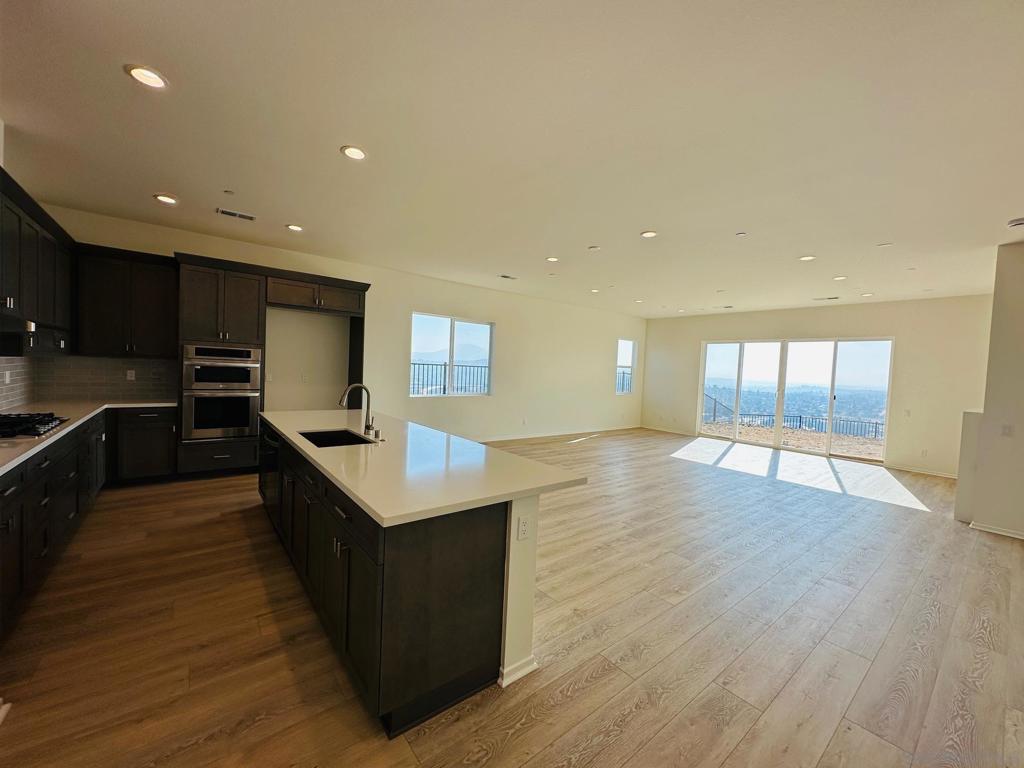 7845 La Mesa Summit Dr