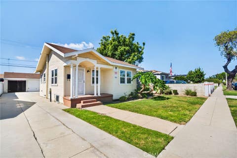 Photo of 2624 E Jefferson ST, Carson, CA 90810 (MLS # SB26118908)