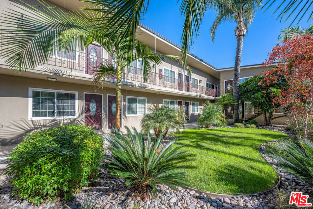 276 S Sierra Madre Boulevard