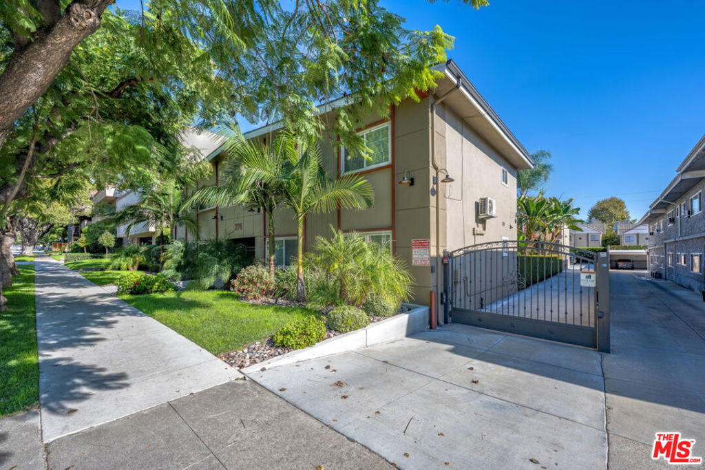 276 S Sierra Madre Boulevard