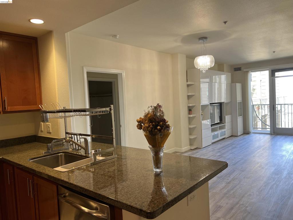 423 7th Street 313