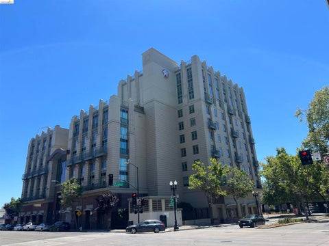 Photo of 423 7th Street ST #313, Oakland, CA 94607 (MLS # 41138325)