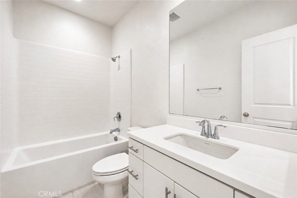 184 Elkhorn, Irvine CA 92618 - Photo 18