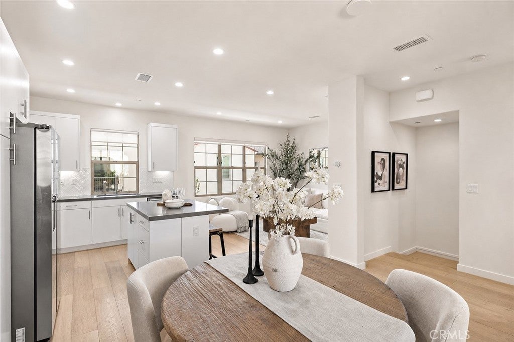 184 Elkhorn, Irvine CA 92618 - Photo 8