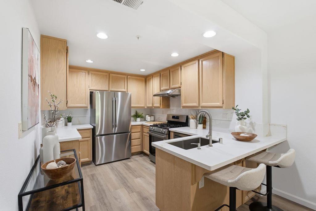 1306 Tea Rose Circle