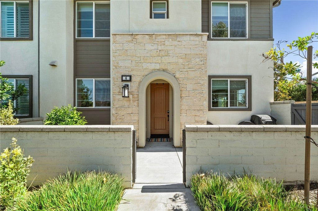 3860 S Oasis Paseo 6