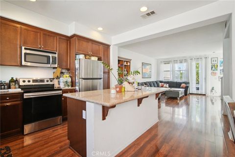 2997 E Pacific Coast Highway Signal Hill CA 90755