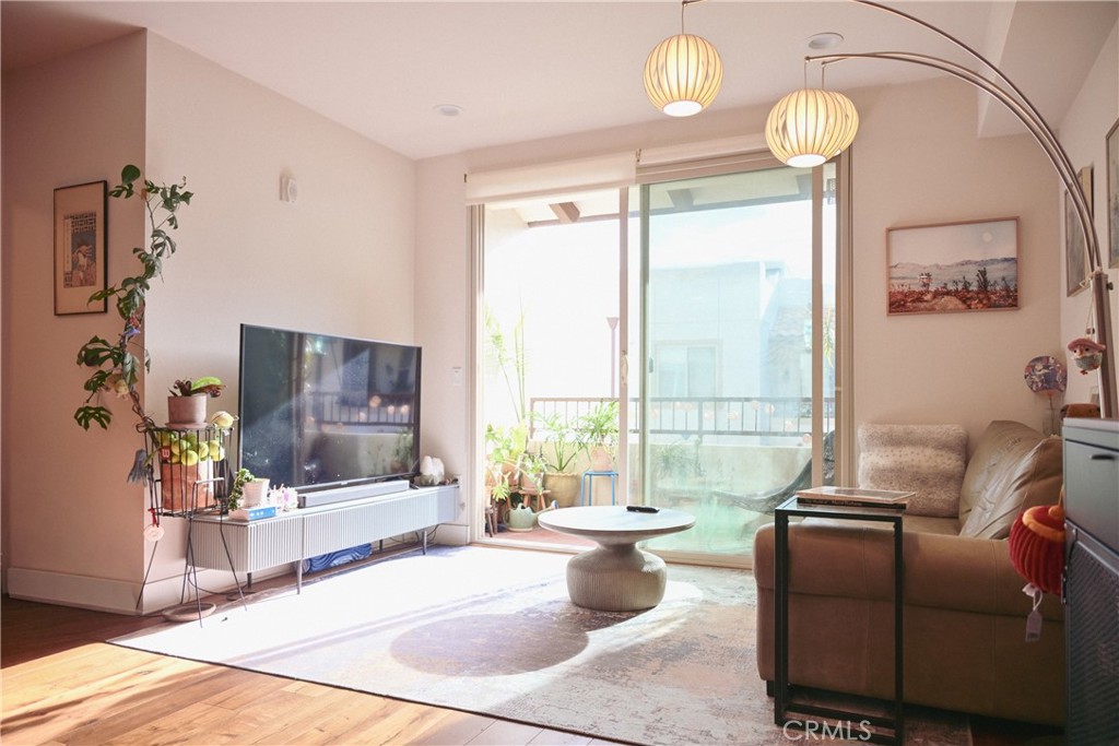 627 Deep Valley Dr PH615