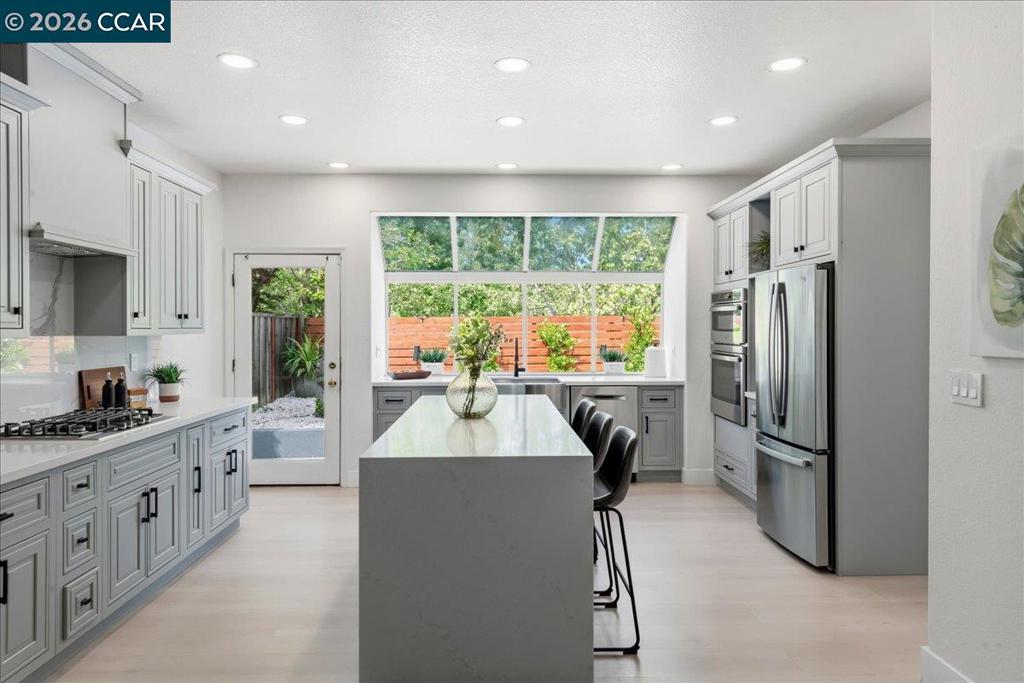 126 Blackstone Dr