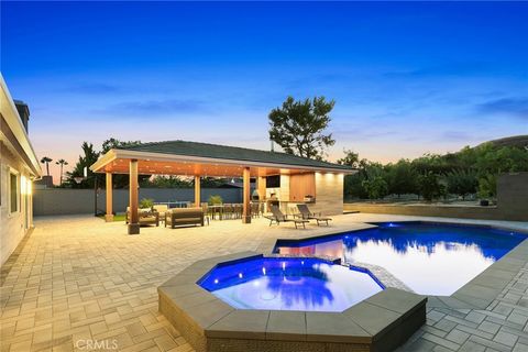 10147 Janetta Sunland CA 91040