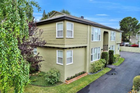 Photo of 16 W Bellevue Avenue, San Mateo, CA 94402 (MLS # ML82055296)