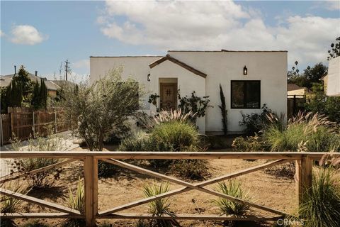 Photo of 6652 Hough Street, Los Angeles, CA 90042 (MLS # PW26037086)