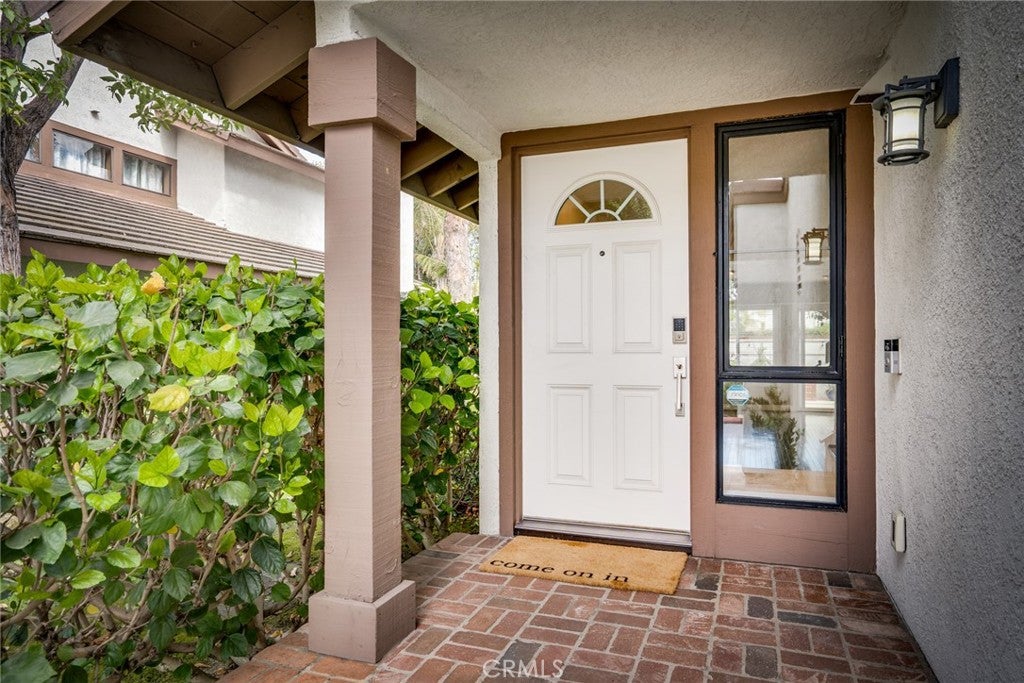 8537 Courreges Court