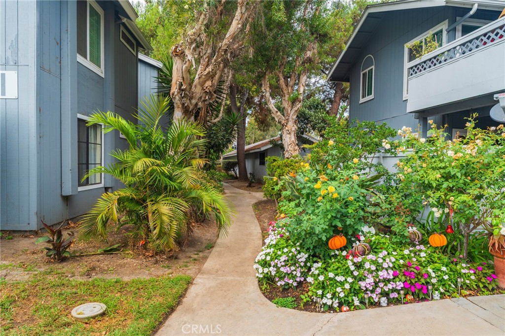 Welcome to this fully remodeled 2-bedroom, 2-bath main floor condo in the desirable community of Casitas De Alipaz. Step inside to find a bright and inviting open floor plan featuring brand-new flooring, fresh paint, a modern kitchen with new cabinets, quartz countertops, and stainless-steel appliances. Both bathrooms have been tastefully updated with contemporary finishes, giving the home a fresh and stylish look throughout.
Enjoy the convenience of single-level living in a community that offers a sparkling swimming pool and beautifully maintained green areas. Ideally located near shopping, dining, and with easy access to major freeways, this move-in-ready home combines comfort, convenience, and modern living in one perfect package.
