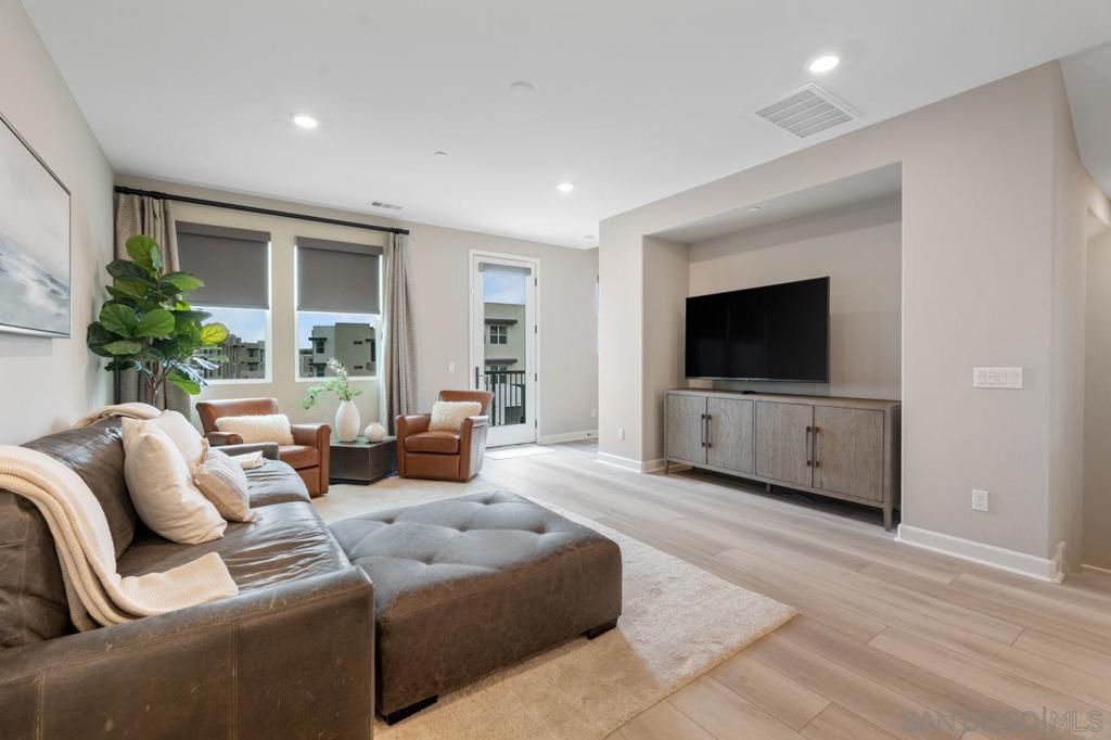 3583 Brody Way