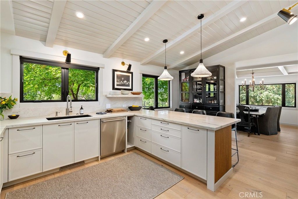 listing image 130722019104917602020