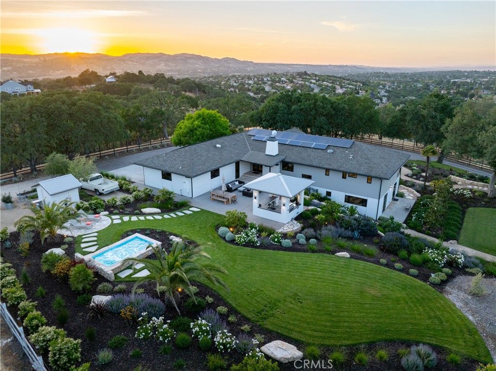 listing image 130727850245536219249
