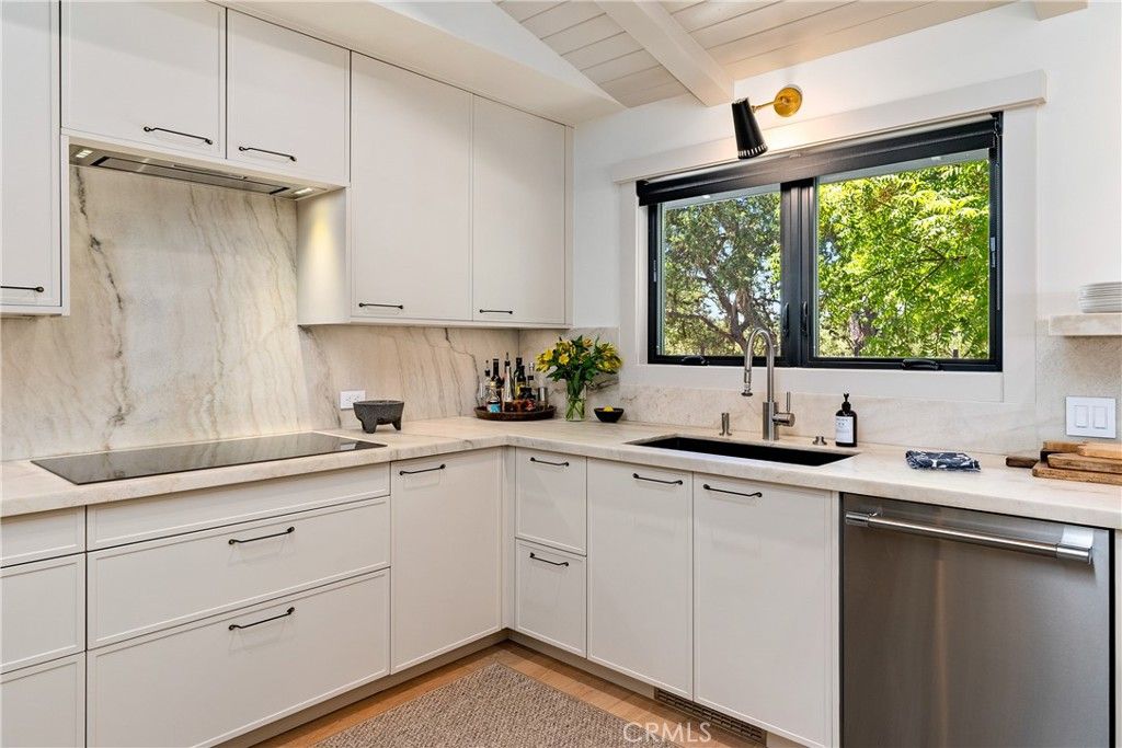 listing image 130721193314044643254