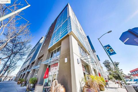 Photo of 311 Oak St, Oakland, CA 94607 (MLS # 41118570)