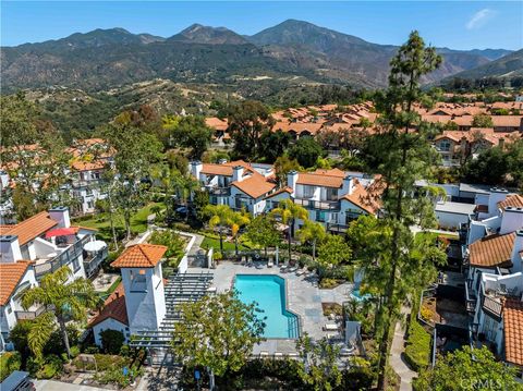 Photo of 46 Dianthus, Rancho Santa Margarita, CA 92688 (MLS # OC26084376)