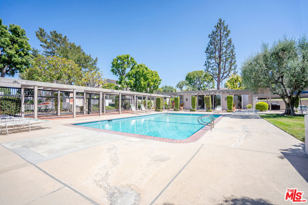 12203 Santa Gertrudes Avenue 64