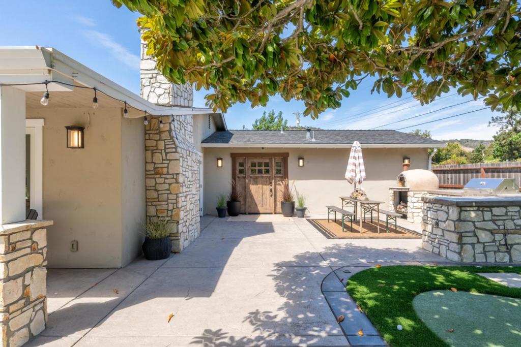 27550 Schulte Road