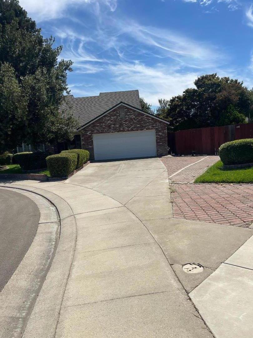 344 Rose Garden Court