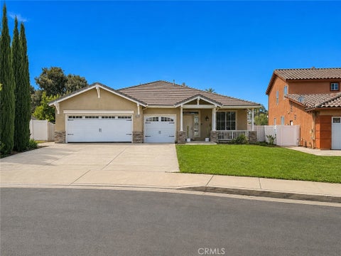 Photo of 13810 Cheina Court, Corona, CA 92883 (MLS # SW26190057)