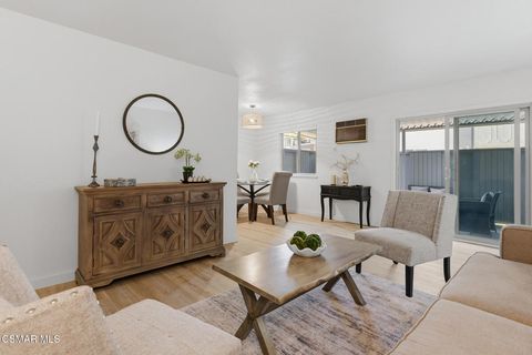 Photo of 22050 Calvert Street #10, Woodland Hills, CA 91367 (MLS # 226001139)