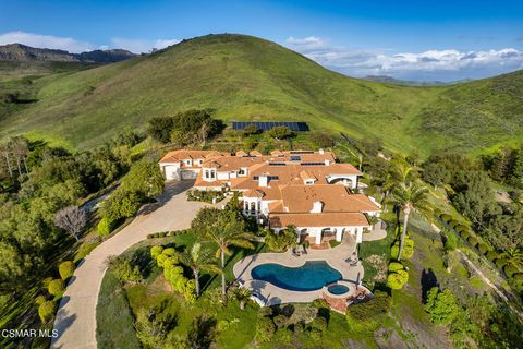 Photo of 5063 Hunter Valley Lane, Westlake Village, CA 91362 (MLS # 223001117)