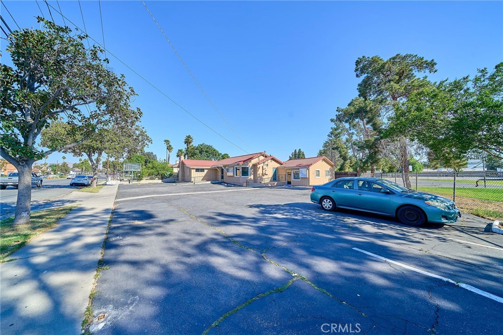 5430 Arlington Avenue