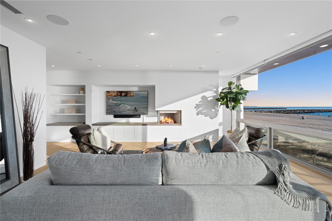 Balboa Peninsula Point (BLPP) - Residential Lease