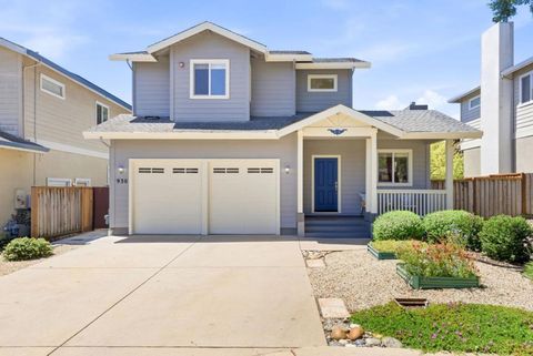 Photo of 930 Mariana Court, Santa Cruz, CA 95062 (MLS # ML82047308)