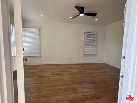 Tiny photo for 2618 S Barrington Avenue, Los Angeles, CA 90064 (MLS # 25588757)