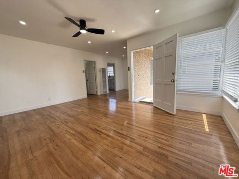 Tiny photo for 2618 S Barrington Avenue, Los Angeles, CA 90064 (MLS # 25588757)