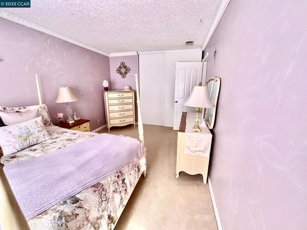 SOUTHAMPTON - Residential