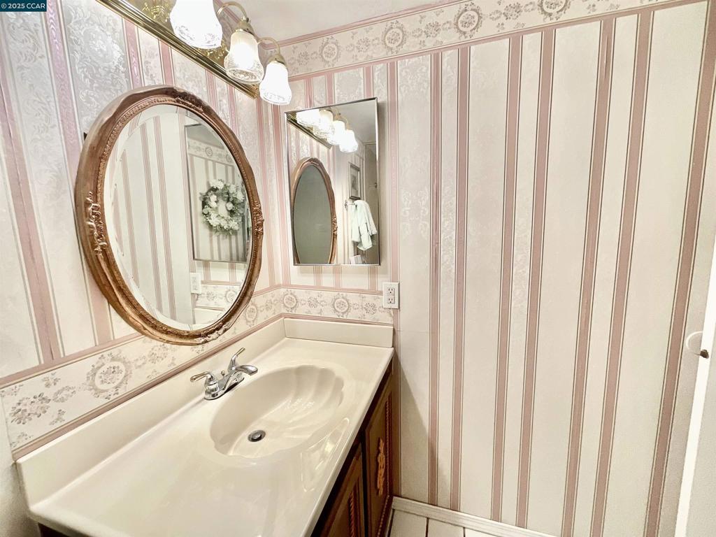 SOUTHAMPTON - Residential