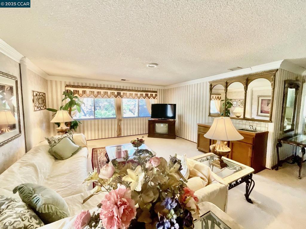 SOUTHAMPTON - Residential