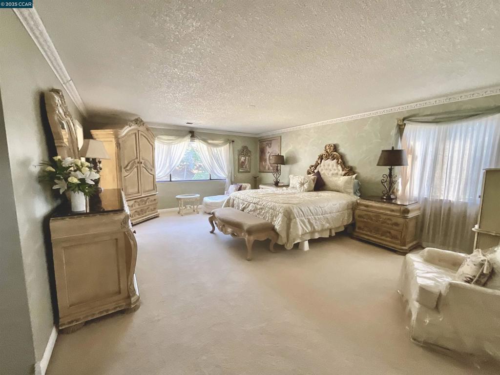 SOUTHAMPTON - Residential