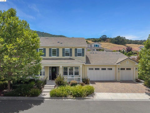 Photo of 309 Wingfield Ct CT, Danville, CA 94526 (MLS # 41140919)