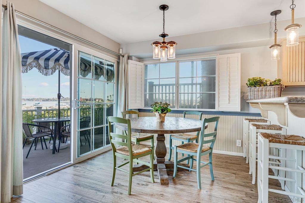 3656 Bayside Walk