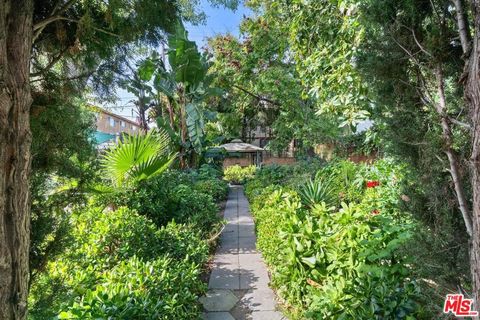 Tiny photo for 1347 N Mansfield Avenue, Los Angeles, CA 90028 (MLS # 26647219)
