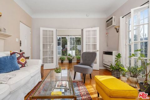 Tiny photo for 1347 N Mansfield Avenue, Los Angeles, CA 90028 (MLS # 26647219)