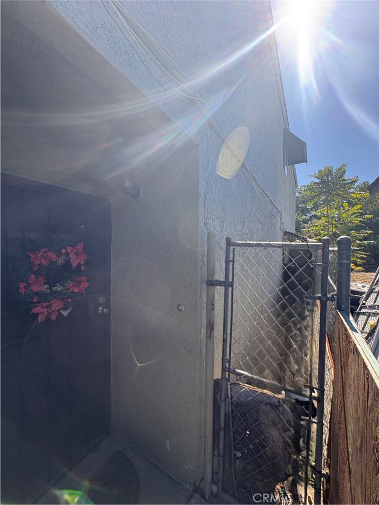 2110 E 113th